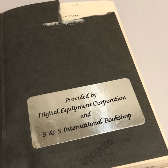 Madeleine L’Engle An Acceptable Time Book - Picture 3 of 8